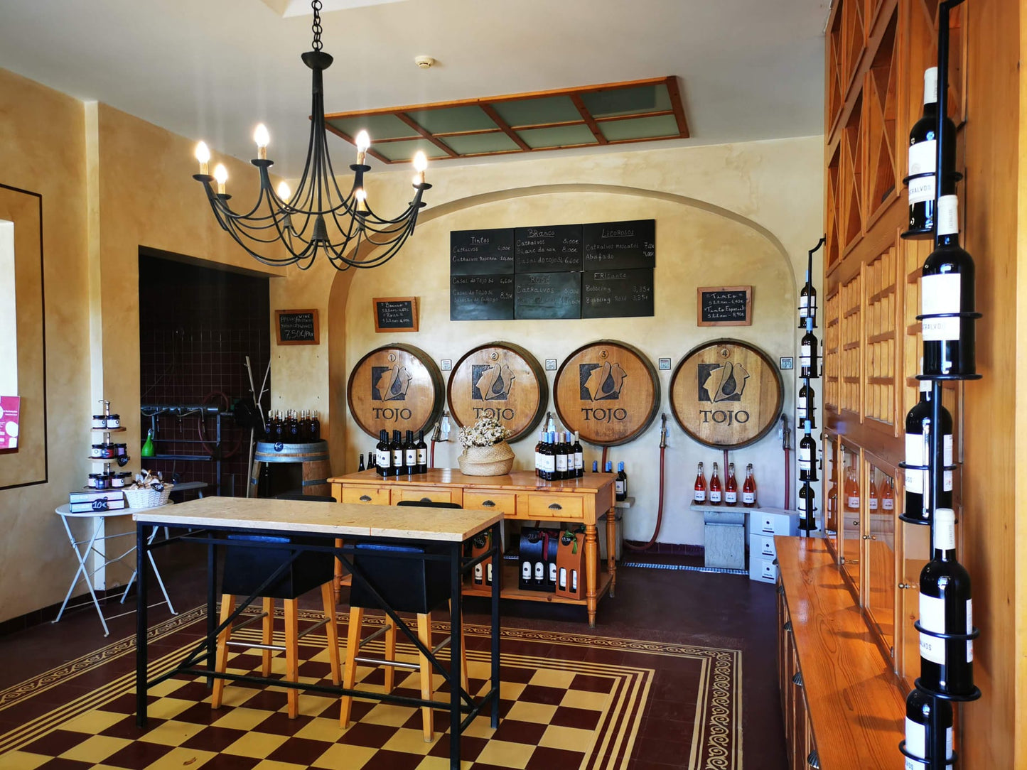 Wine shop at Quinta de Catralvos, Setúbal Peninsula wine estate